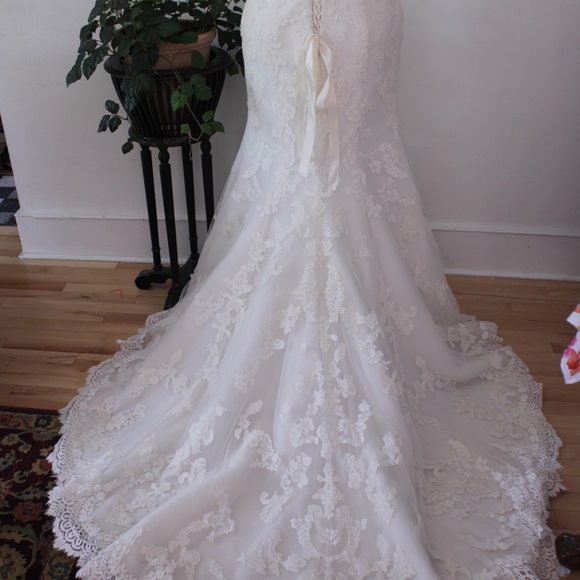 Vintage Maggie Sottero Plus Size Lace Mermaid Cut Trained Wedding Dress - Picture 4 of 8